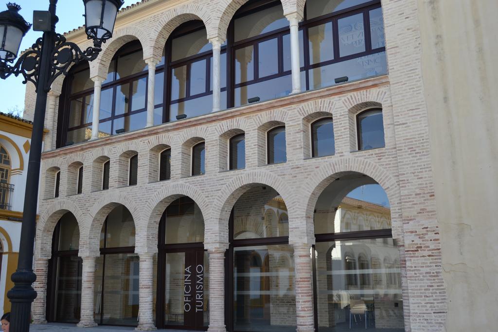 Apartamentos Las Palmeras Palma del Rio Exterior photo