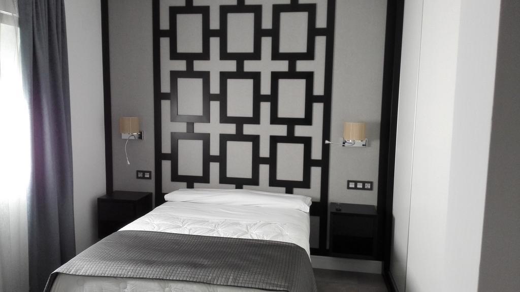 Apartamentos Las Palmeras Palma del Rio Room photo