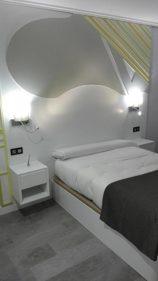 Apartamentos Las Palmeras Palma del Rio Room photo